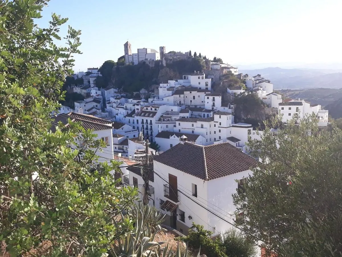 Beautiful Apartment In Duquesa Suites And Gardens Castillo de Sabinillas