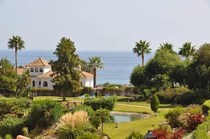 Beautiful Apartment In Duquesa Suites And Gardens Castillo de Sabinillas 0*,